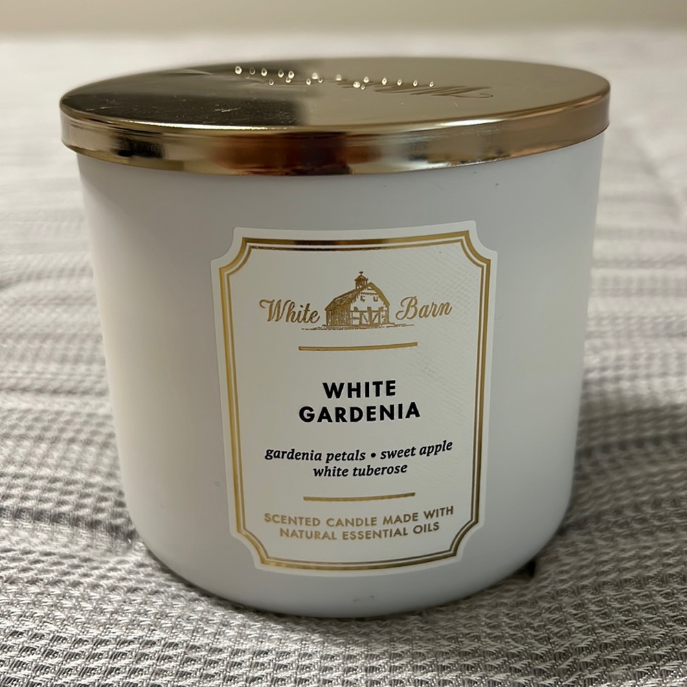 Bath & Body Works 3 wick candle